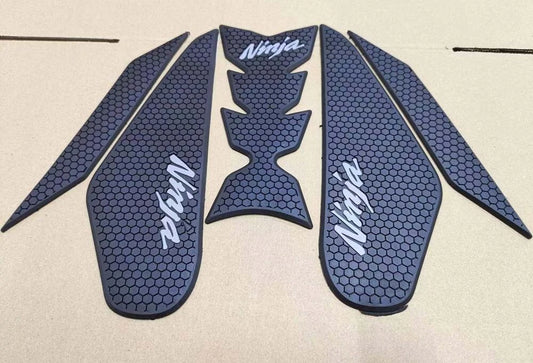 Tank Traction Pad & Anti-Slip Knee Grip & Tank Protector– Kawasaki Ninja 400 / Z400 (2018–2026)