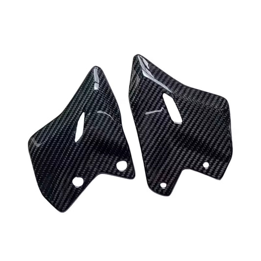 Carbon Fiber Heel Guards – Kawasaki Ninja 650 / Z650 2017–2026