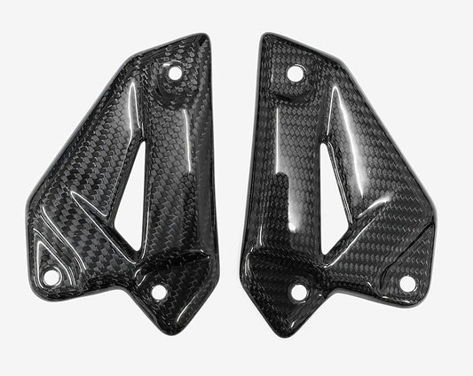 Carbon Fiber Heel Guards – Kawasaki Z900 / Z900 SE (2017–2026)