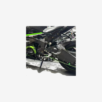 Carbon Fiber Heel Guards – Kawasaki ZX-6R / 636 (2019–2025)