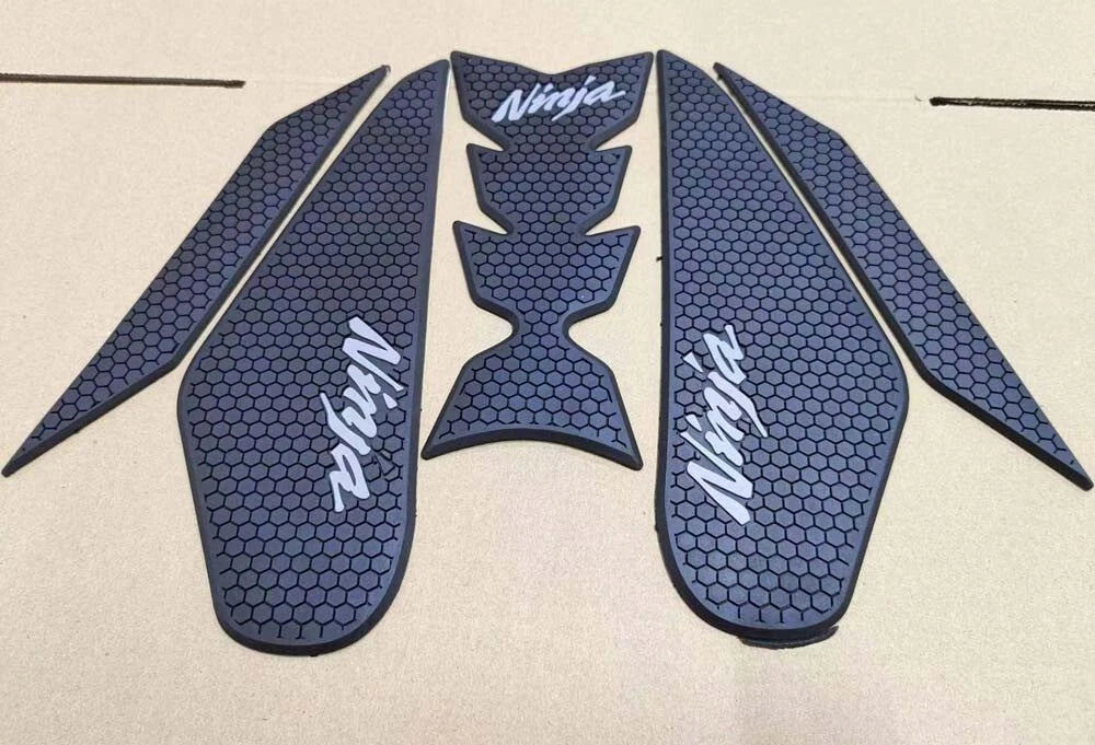 Tank Traction Pad & Anti-Slip Knee Grip & Tank Protector– Kawasaki Ninja 400 / Z400 (2018–2026)