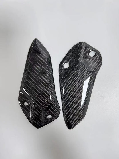 Carbon Fiber Heel Guards – Kawasaki Ninja ZX-4RR (2023–2026)
