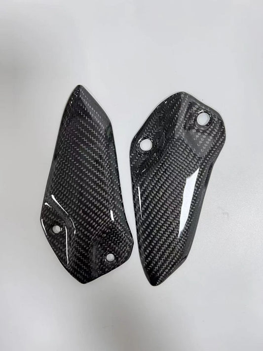 Carbon Fiber Heel Guards – Kawasaki Ninja ZX-4RR (2023–2026)